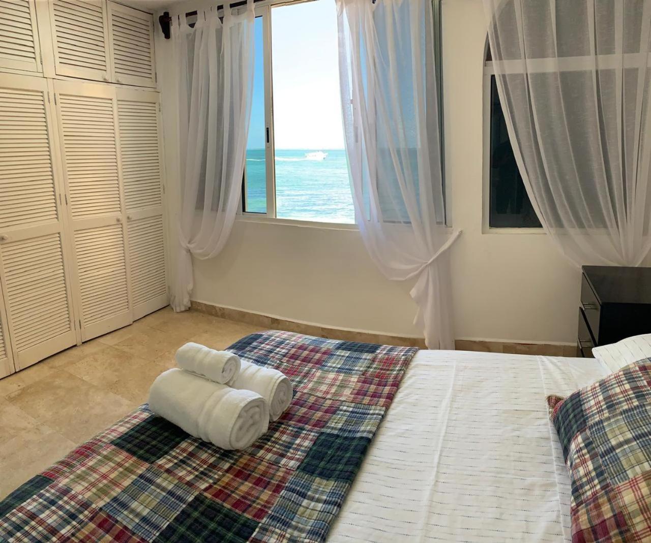 Cancun Ocean View Flamingo Plus Exterior photo